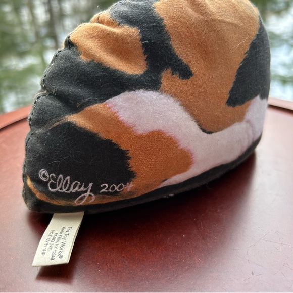 Calico Cat Door Stopper Sittin’ Kitty 2003 By Leslie Anderson | Folk Art Decor - Picture 4 of 7